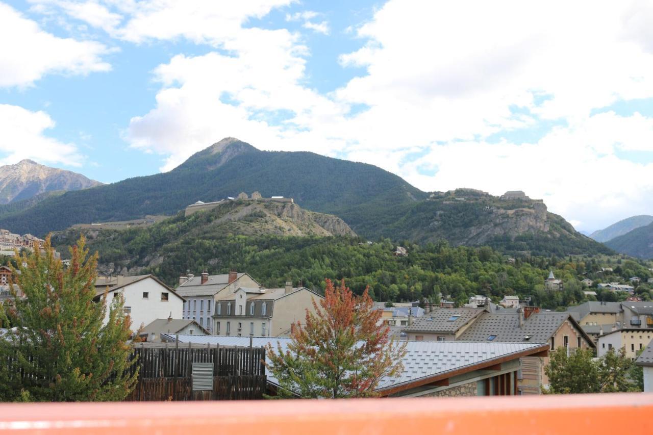 Appartement Au Depart Des Remontees Mecaniques - Briancon Exteriér fotografie