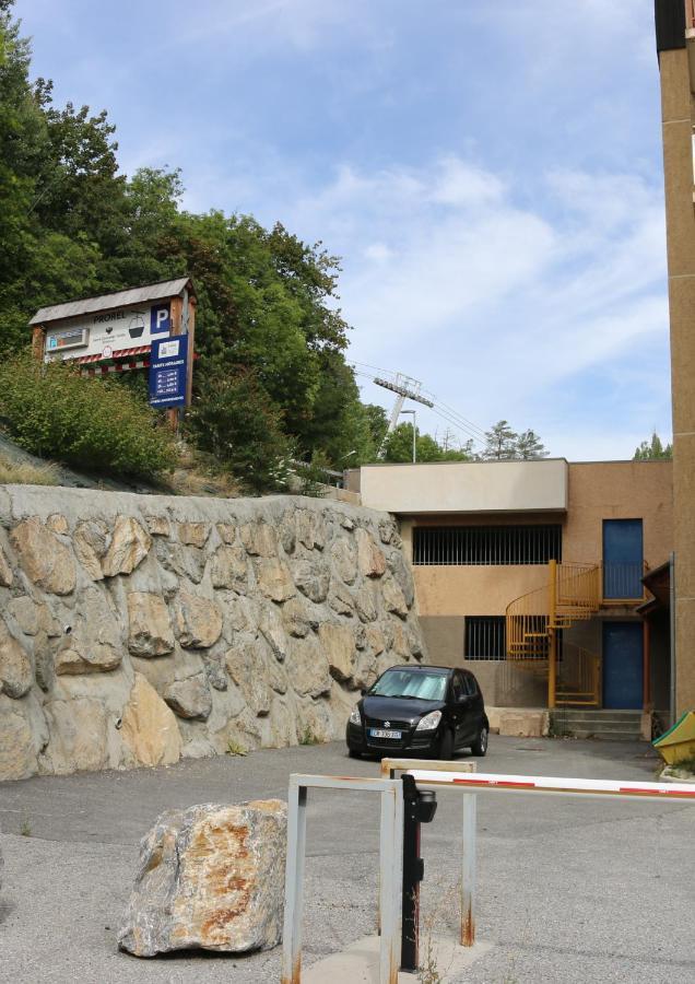 Appartement Au Depart Des Remontees Mecaniques - Briancon Exteriér fotografie